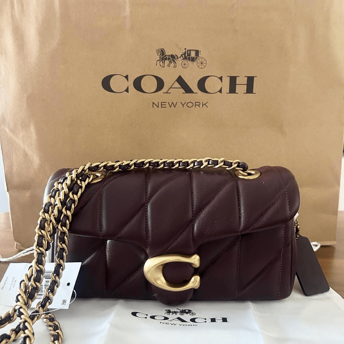 Coach Tabby Schultertasche 26 mit Steppung in Dunkelbraun