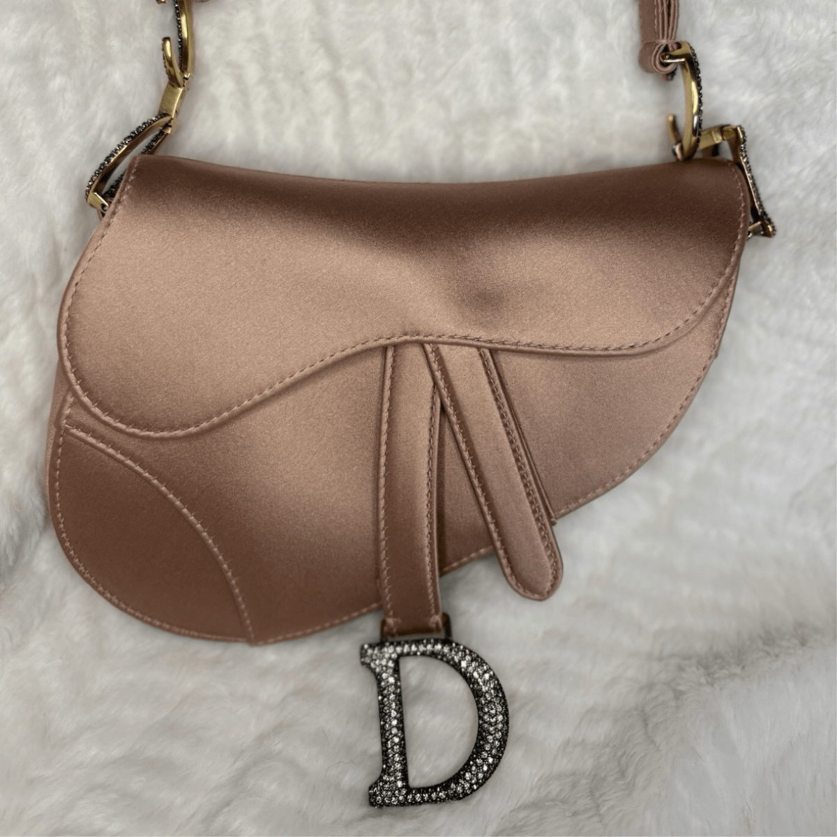 Dior Mini-Sattel-Tasche in Blush-Satin