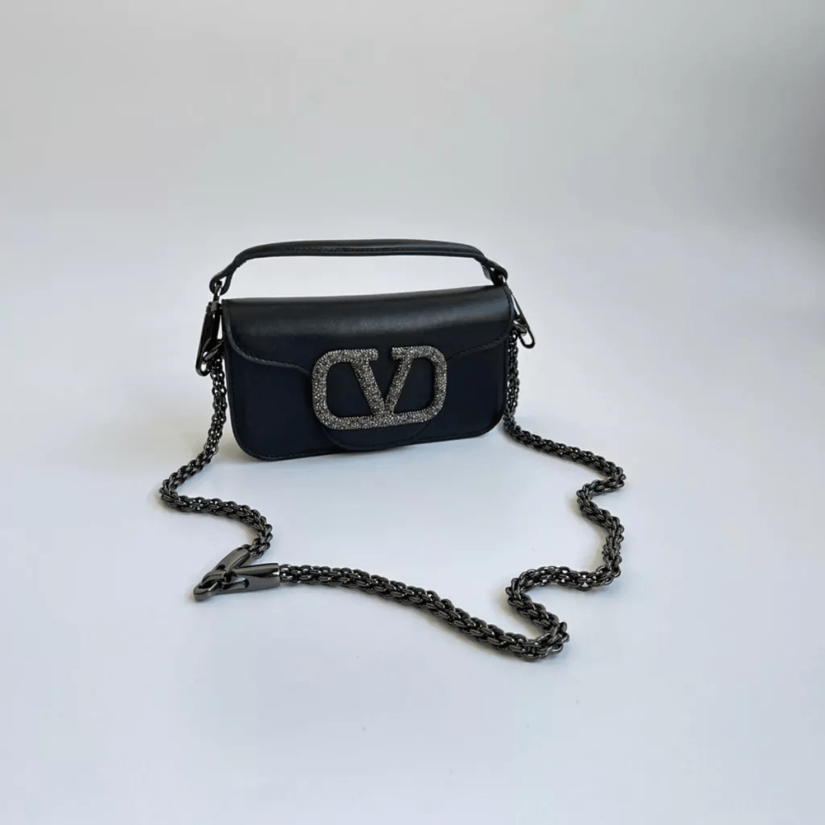 Valentino Garavani – Locò Small Schultertasche mit Kristall-Logo