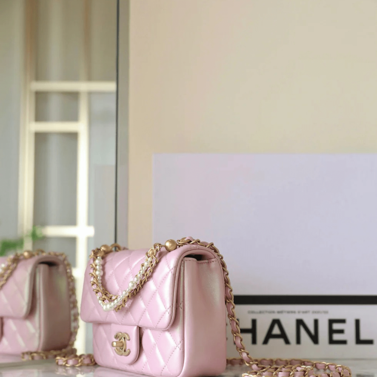 Chanel Classic Flap Mini Tasche – Pink Lammleder mit Gold-Hardware