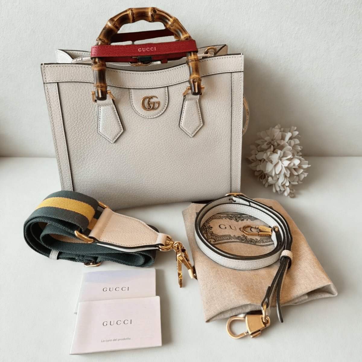 Gucci Diana Medium Tote Tasche