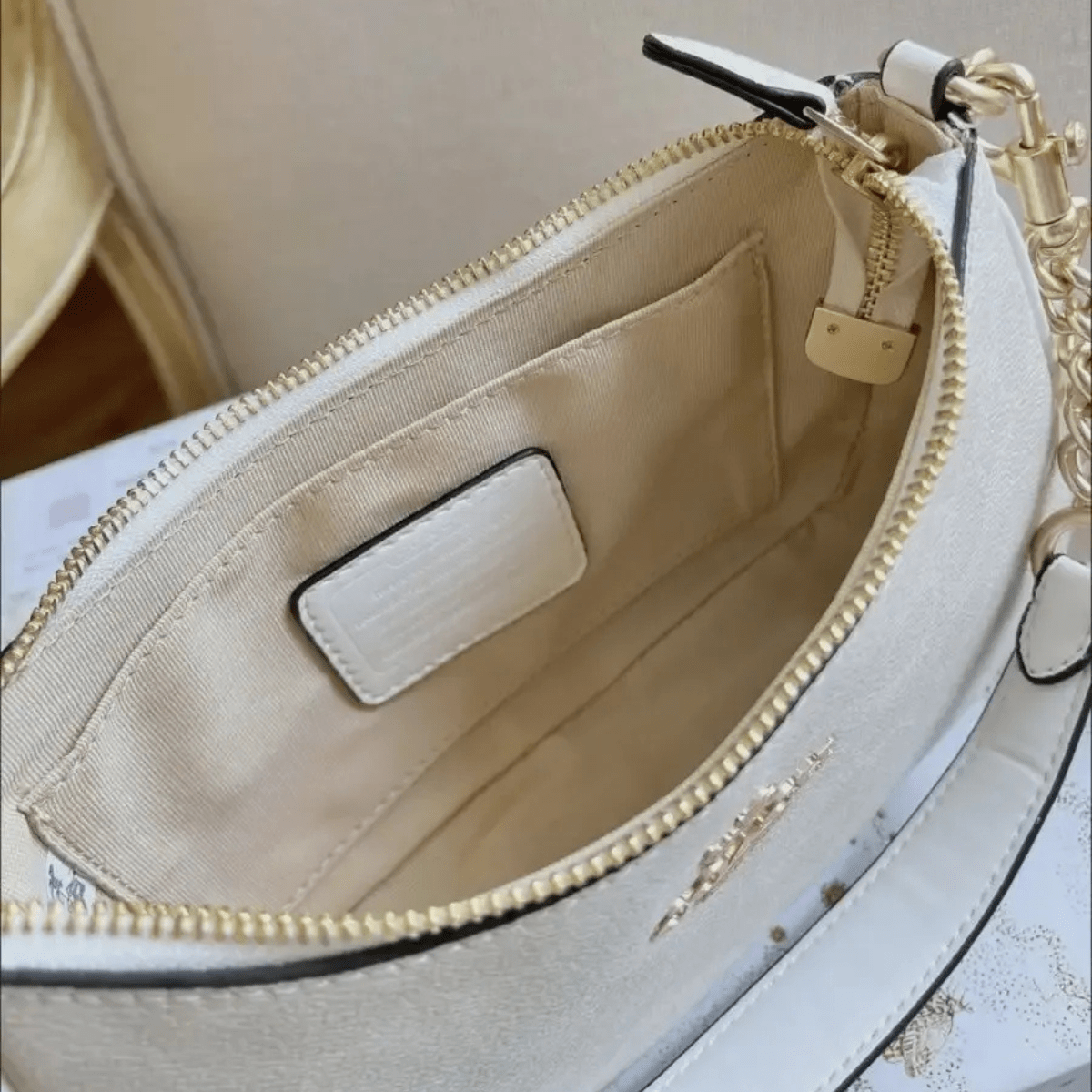 Coach – Set: Lockup Leather Slide Sandal & Teri Signature Canvas Tasche