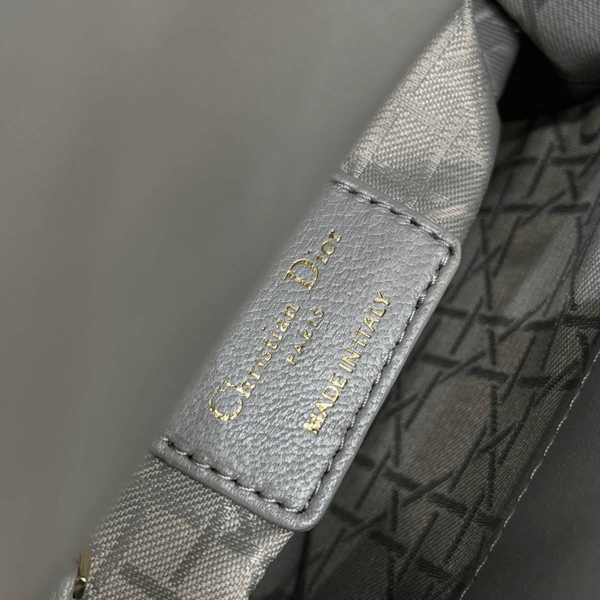 Mini Lady Dior Tasche