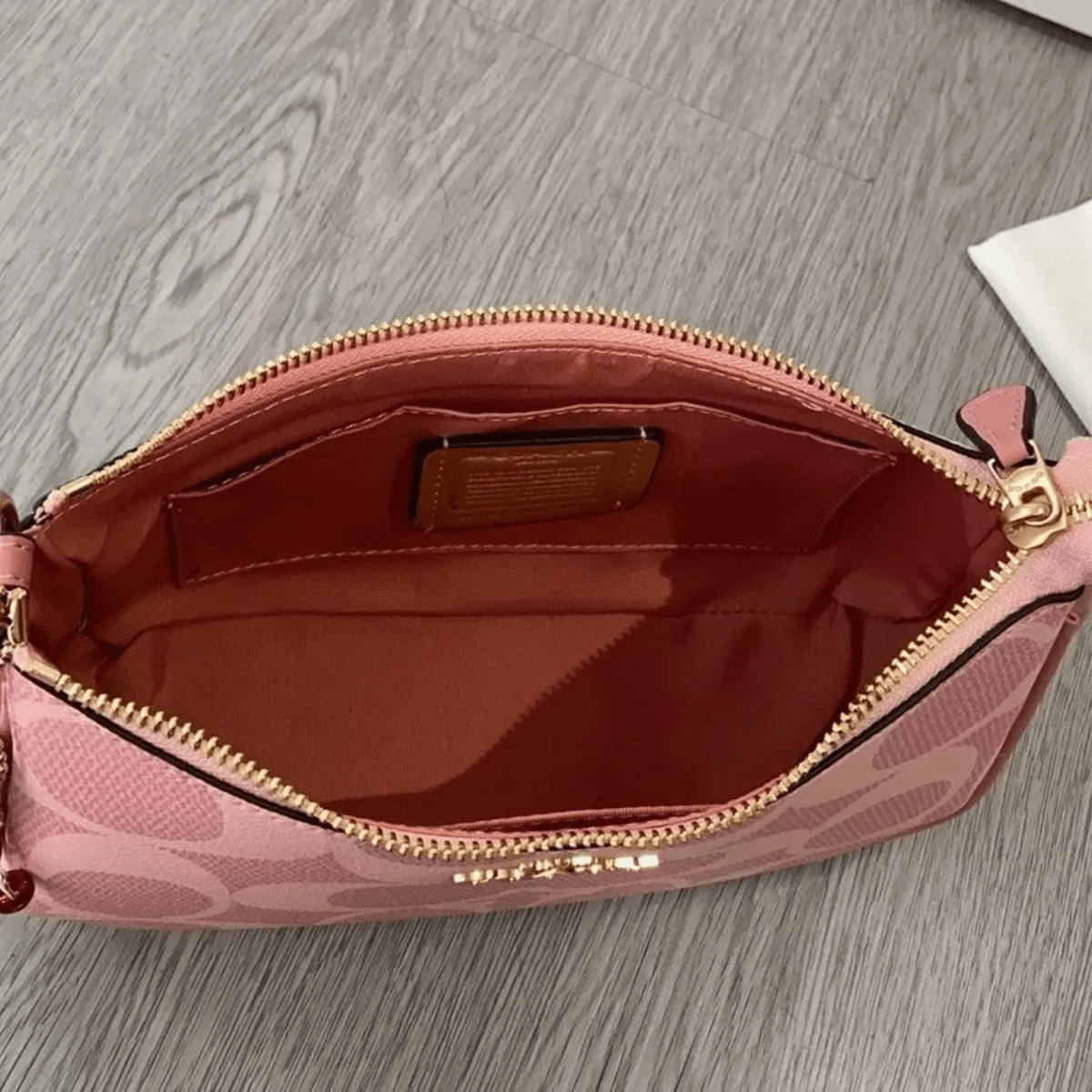 Coach Teri Schultertasche aus Signature Canvas in