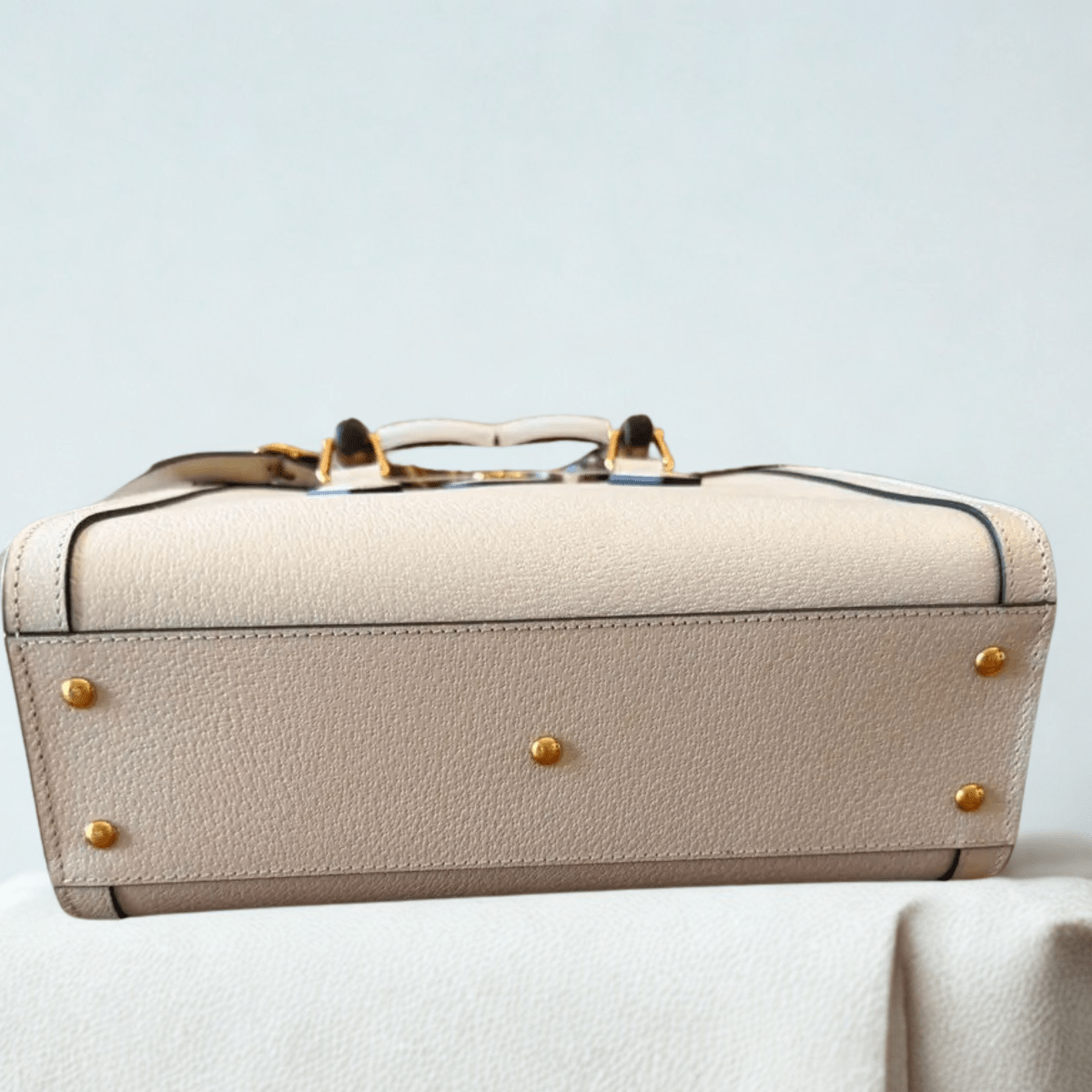 Gucci Diana Medium Tote Tasche