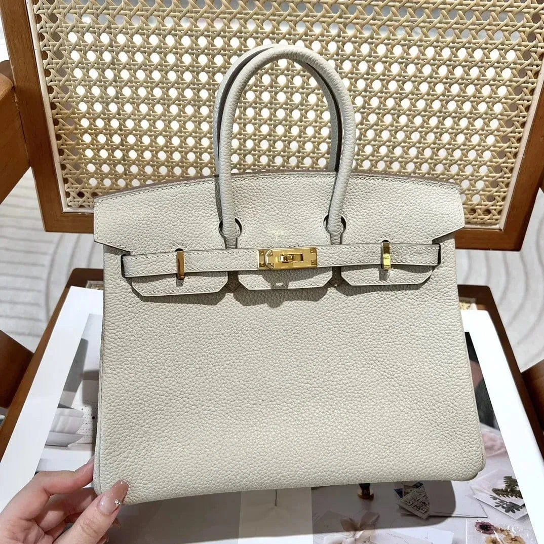 Hermès Birkin 25 HSS Craie/Gris Tourterelle in Togo-Leder mit gebürsteten goldfarbenen Beschlägen